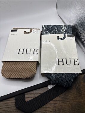 BNWT lot of 2 HUE Pattern Tights M/L